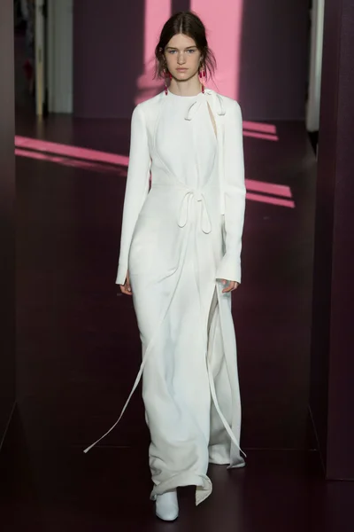 Look 33